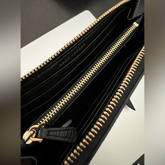 Marc Jacobs Recruit Standard Wallet - Picture 2 of 4